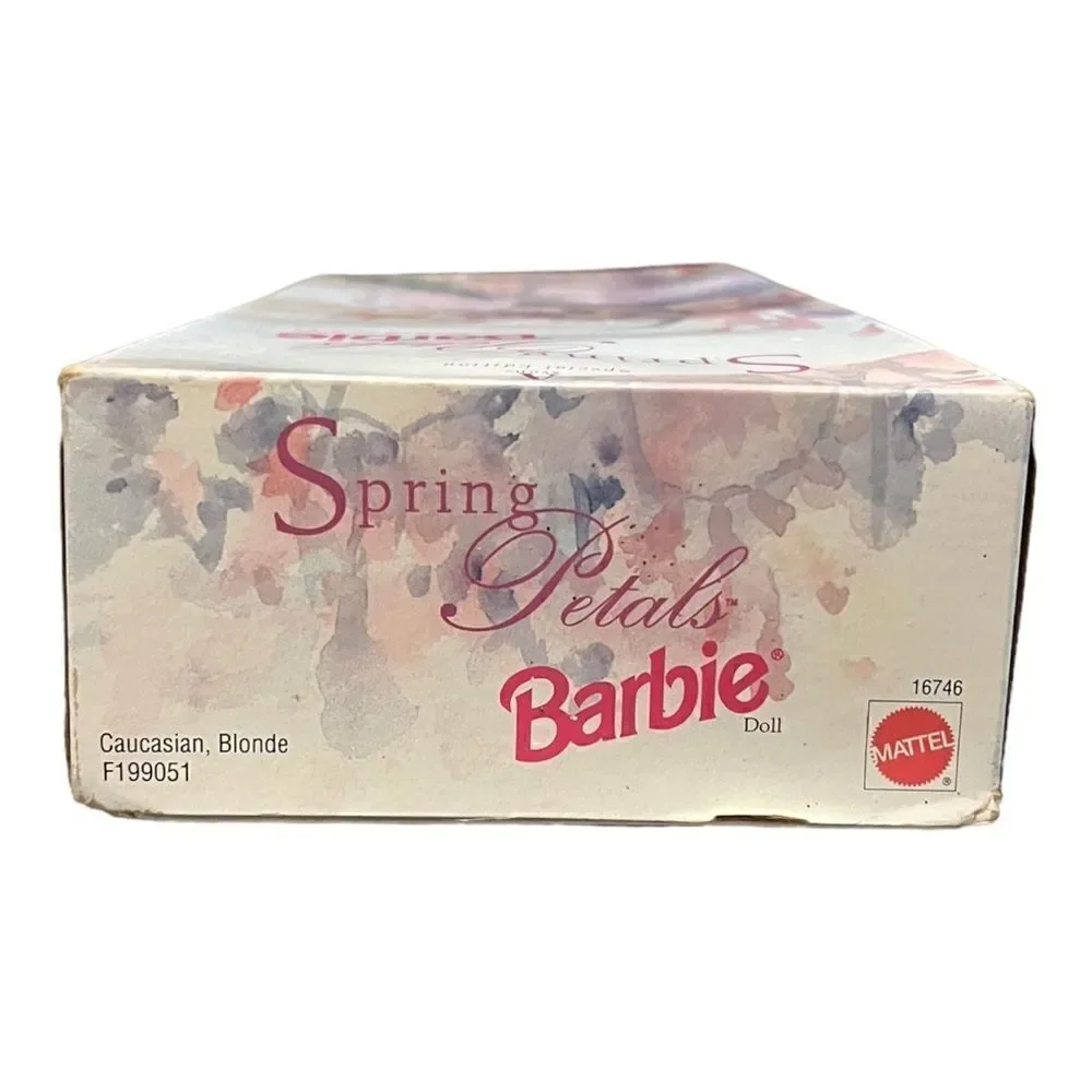 Barbie Spring Petals Barbie Blonde Avon Exclusive 1996 Mattel 16746 New NIB